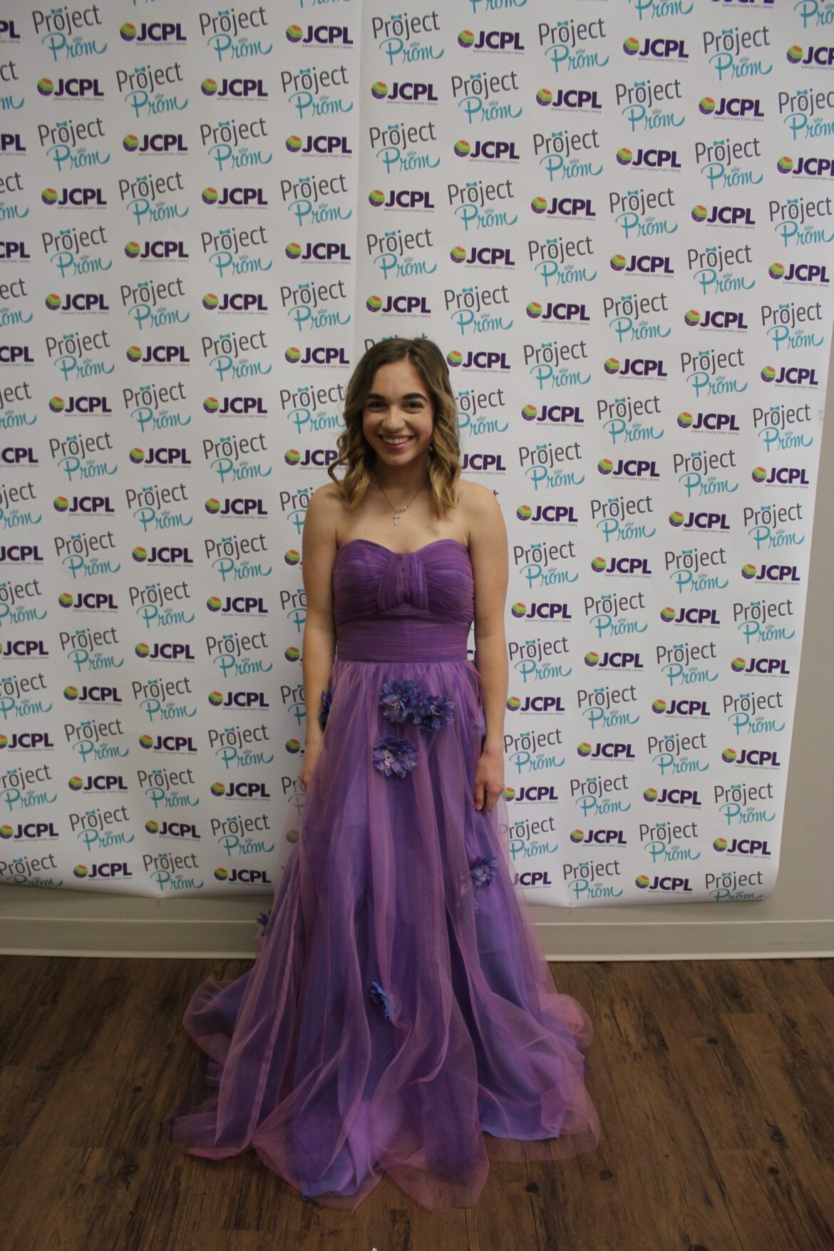 Teens find their perfect dress through Project Prom