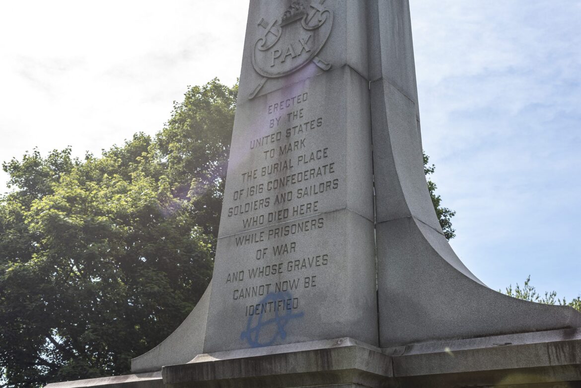 Garfield Park Confederate memorial removed following order from Indy mayor